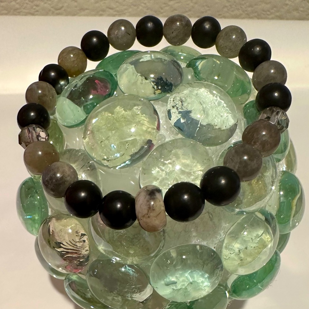 Handcraft natural stone bracelet homemade.